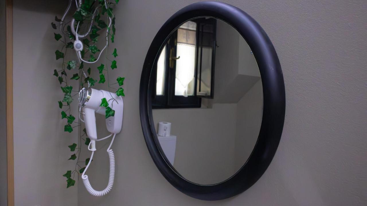 Don Pes Travel Rooms Sassari Exterior photo